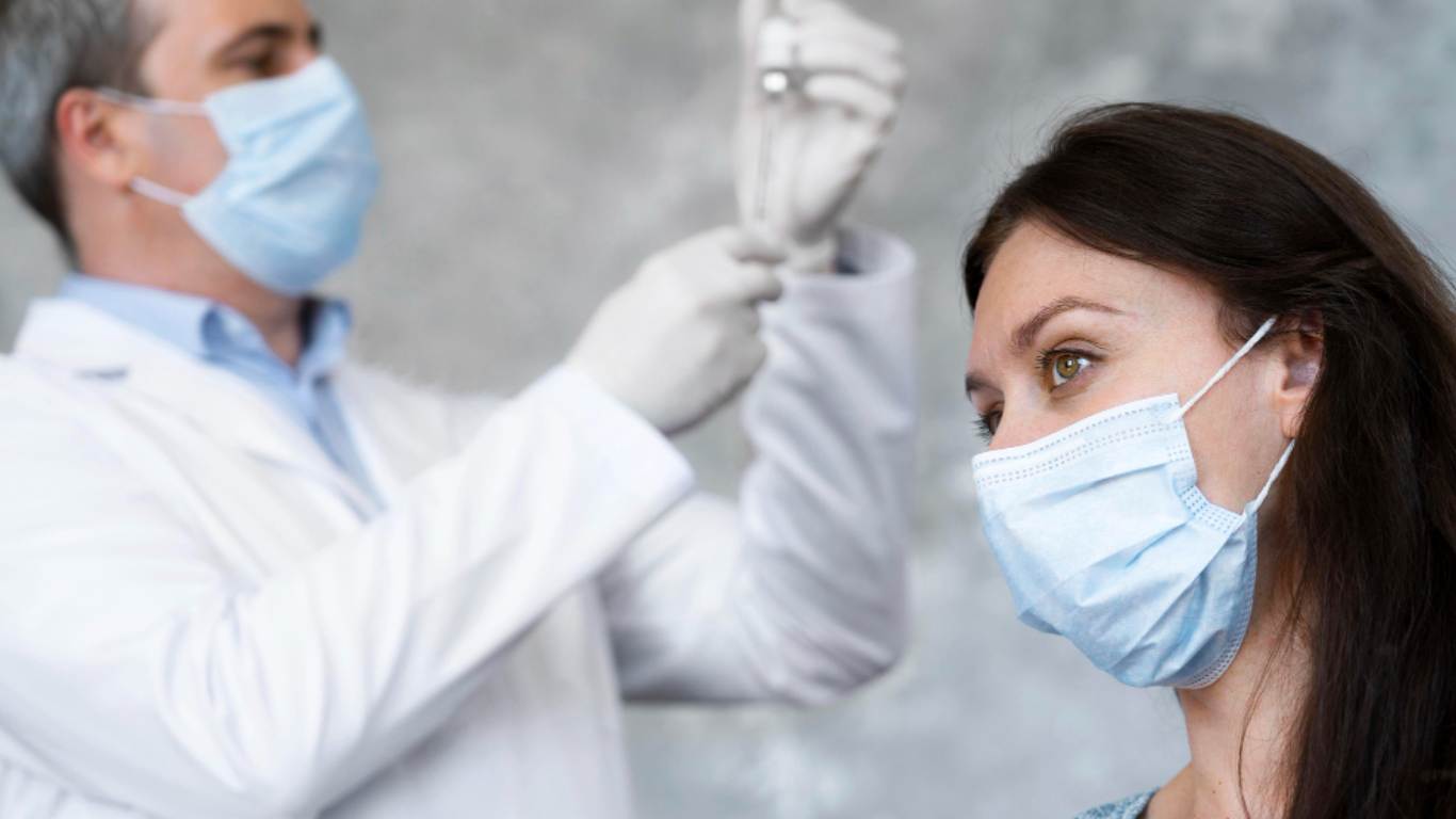 Stem Cell Therapy vs Surgery – Which Option Is Better?